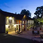 Logis La Chaumiere Hotel 3*