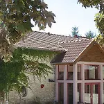 Logis La Chaumiere Hotel 3*