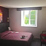 Logis La Chaumiere Hotel