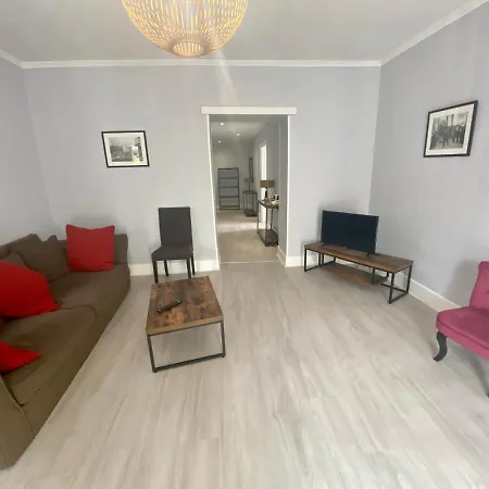 Hotel Logis La Chaumière 3*