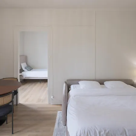 Logis La Chaumiere Hotel 3*