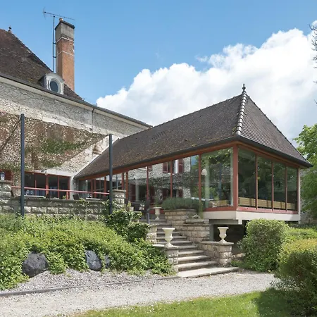 Hotel Logis La Chaumiere 3*