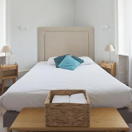Hotel Logis La Chaumiere