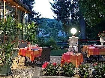 Logis La Chaumiere 3*
