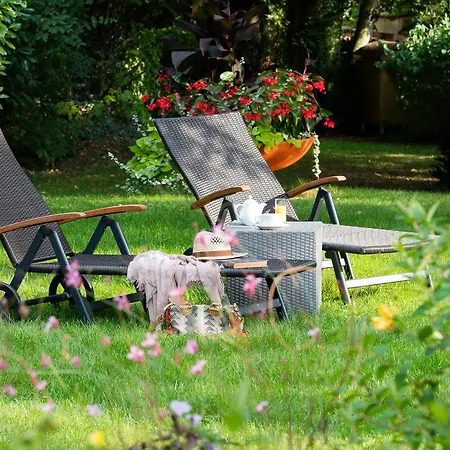 Hotel Logis La Chaumière 3*