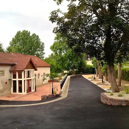 Hotel Logis La Chaumiere Arsonval