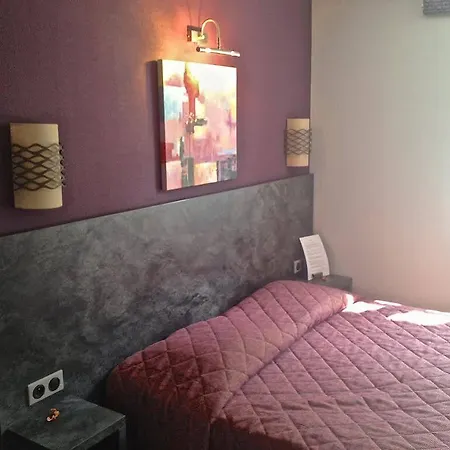 Logis La Chaumiere Hotel Arsonval