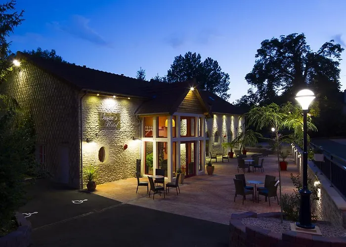 Logis La Chaumiere Hotel 3*
