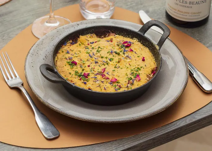 Logis La Chaumiere 3*