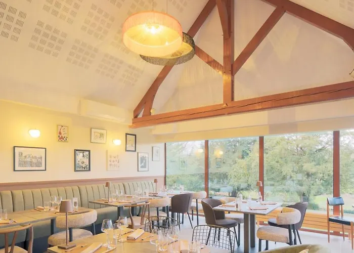 Hotel Logis La Chaumiere 3*