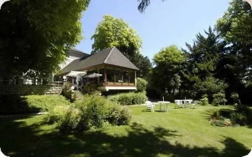 Logis La Chaumiere 3*