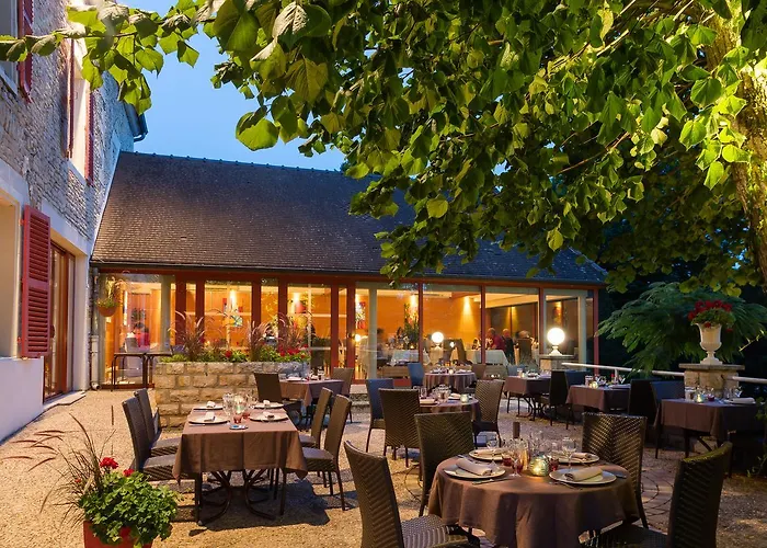 Logis La Chaumiere 3*