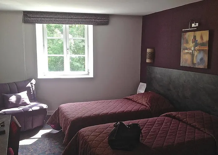 Logis La Chaumiere Hotel 3*